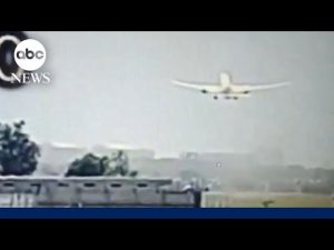 Read more about the article Air India captain may have cut fuel to engines before deadly crash, according to WSJ