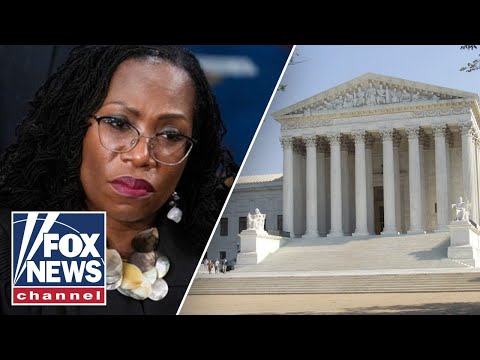 You are currently viewing Justice Jackson under fire for dissents against Trump: ‘GO BACK TO BROADWAY!’