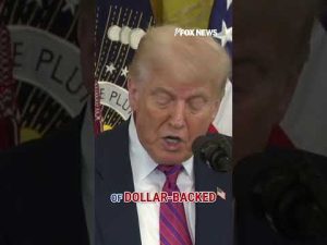 Read more about the article Trump celebrates ‘greatest revolution in financial technology’ with crypto bill #shorts