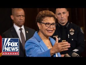 Read more about the article LA Mayor Karen Bass TORCHED for pushing ICE kidnapping hoax: ‘Scam artists’