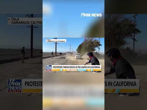 You are currently viewing WATCH: Protesters throw rocks at ICE agents in California