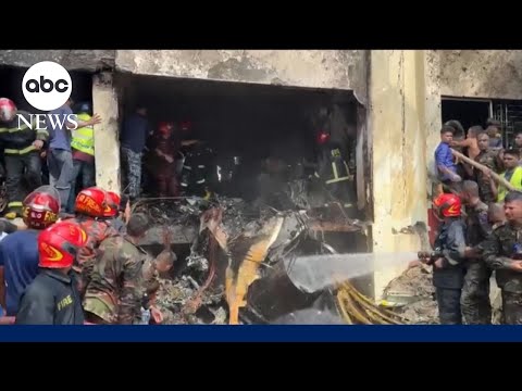 You are currently viewing Dozens dead as Bangladesh air force jet crashes on school