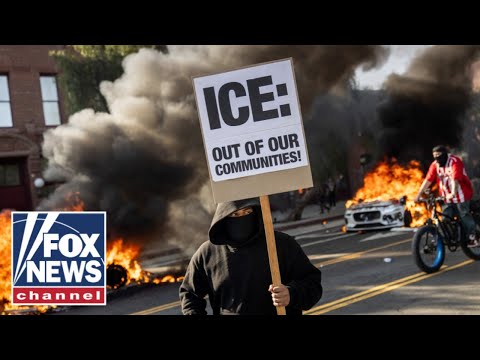 You are currently viewing Trump will ‘absolutely’ track down violent ICE protesters, legal expert warns
