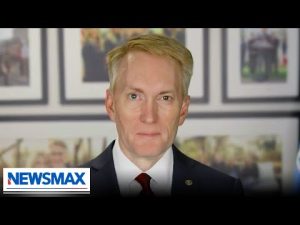 Read more about the article Dems were ‘fighting tenaciously’ to raise your taxes: Sen. James Lankford | Wake Up America