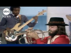 Read more about the article David Muir looks back on the life of jazz musician Chuck Mangione, who died at age 84