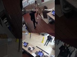 Read more about the article DRINK TO-GO: A man became aggressive after being asked to pay for a drink at a Burger King #shorts