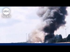 Read more about the article Fiery plane crash near London