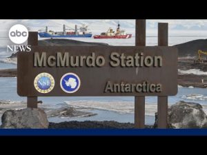 Read more about the article 3 people evacuated from Antarctica in risky rescue mission