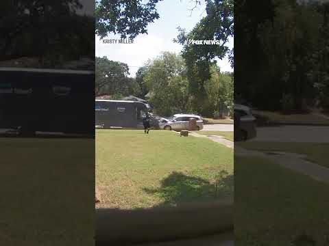 You are currently viewing Doorbell camera captures shocking head-on collision #shorts #foxnews #usnews #collision