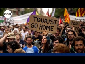 Read more about the article Protests connected to tourism erupt around Europe
