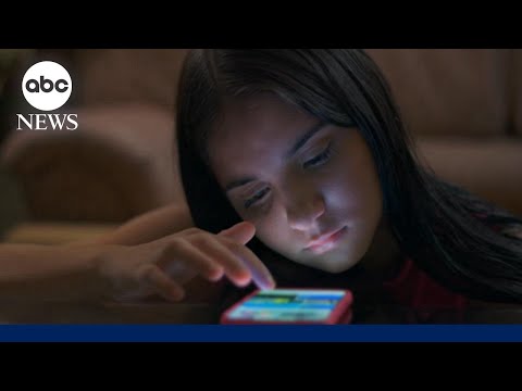 You are currently viewing Social media’s impact on your mental health