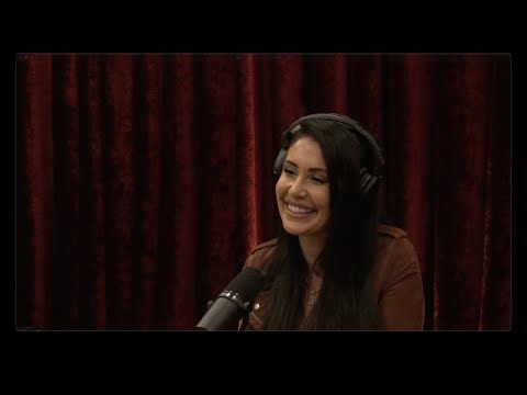 Read more about the article Joe Rogan Experience #2365 – Rep. Anna Paulina Luna