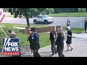 Read more about the article Fake coffin reportedly brought to GOP rep’s home, fellow congressman reacts