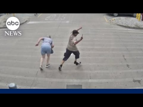 You are currently viewing Surveillance video released in Walmart stabbing spree