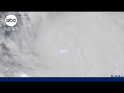 You are currently viewing Hurricane Erin moves north off East Coast