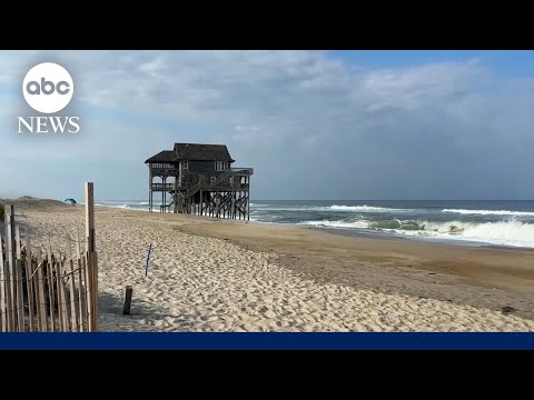 You are currently viewing North Carolina under state of emergency, beaches ban swimming in Northeast