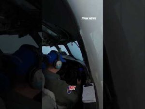 Read more about the article SCARY: Watch as pilots fly through the eye of Hurricane Erin #scary #shorts #flight #hurricane