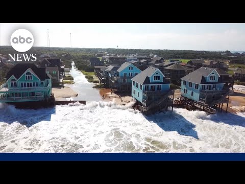You are currently viewing Beaches closed up and down the East Coast as Hurricane Erin churns closer to shore