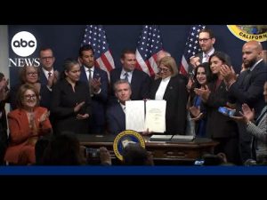 Read more about the article California legislature passes congressional map bills in redistricting faceoff