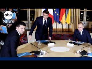 Read more about the article A look back at Putin and Zelenskyy’s one and only face-to-face meeting in 2019