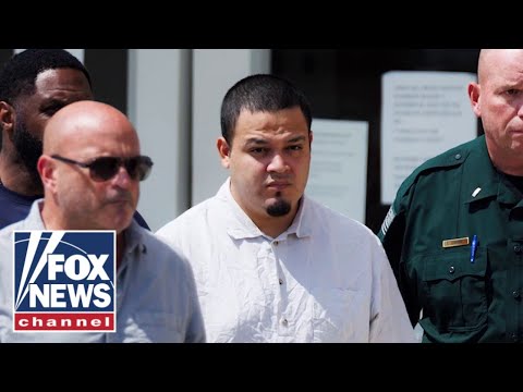 You are currently viewing Abrego Garcia facing deportation to Uganda if he doesn’t accept plea deal