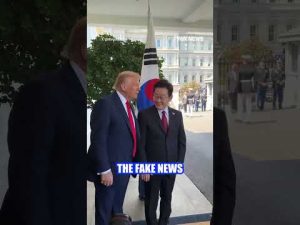Read more about the article Trump welcomes South Korean president to the WH, points out ‘fake news’ #shorts #world #trump #news