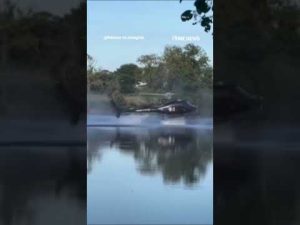Read more about the article WATCH: Helicopter crashes into pond while battling wildfire #shorts #foxnews #world #viral