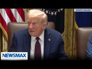 Read more about the article Trump: I’m not a dictator, I just know how to stop crime