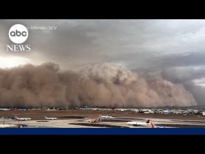 Read more about the article Massive dust storm sweeps through Phoenix metro area leaving thousands without power