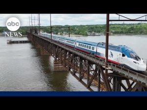Read more about the article Federal government announces Union Station takeover as new Acela trains debut
