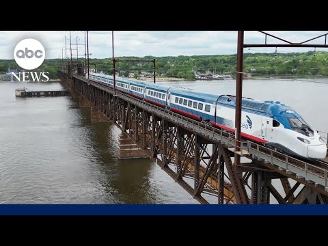 You are currently viewing Federal government announces Union Station takeover as new Acela trains debut