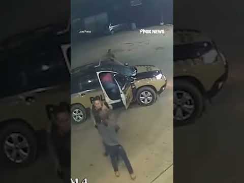 You are currently viewing WATCH: Terrifying moment a kidnapping victim risks it all by jumping from a car #shorts #news #viral