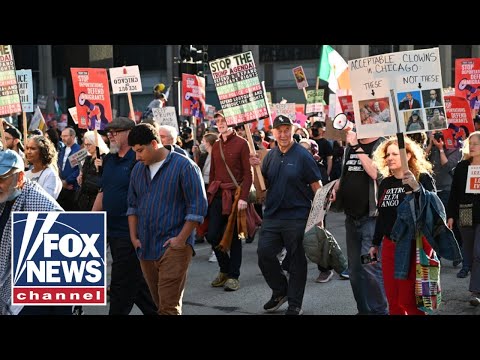You are currently viewing Anti-ICE protesters RAGE in Chicago: ‘Contentious stupidity!’