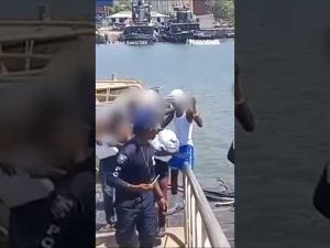 Read more about the article Coast Guard stops vessel with 191 Haitian migrants #foxnews #news #shorts