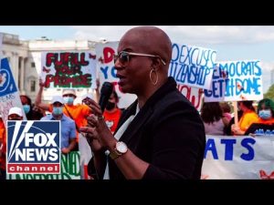 Read more about the article ‘Squad’ rep. dubbed hypocrite over landlord snafu
