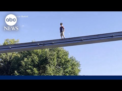 You are currently viewing Boy on monorail track saved by bystander in Pennsylvania