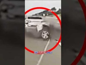 Read more about the article WATCH: Stolen car loses rear axle during attempt to escape police #foxnews #news #shorts