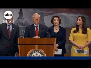 Read more about the article Senators push to declare Russia a state sponsor of terrorism over missing Ukrainian children