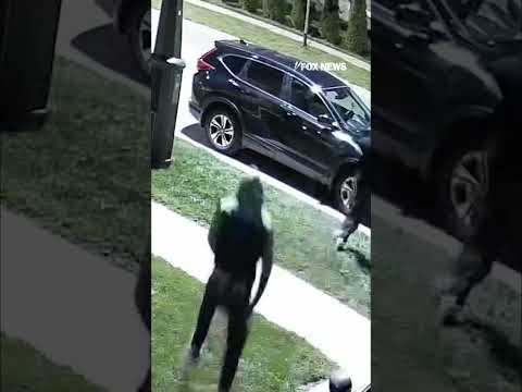 You are currently viewing WATCH: Home invasion caught on camera #shorts #usa #us #news #crime #viral #canada #new #police