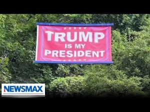 Read more about the article Vietnam vet wins battle against NY town to keep Trump flag flying | America Right Now