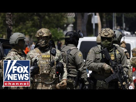 You are currently viewing NEW: California lawmakers pass bill to ban ICE agents from wearing masks