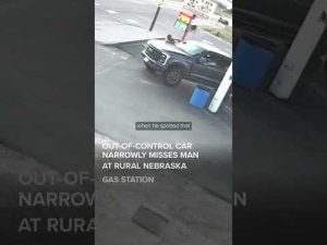 Read more about the article Out-of-control car narrowly misses man at rural Nebraska gas station