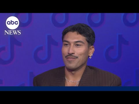 You are currently viewing Eric Sedeño’s new podcast explores the internet’s best moments