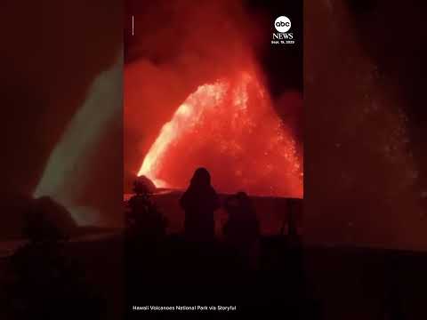 You are currently viewing Spectators awed by 500-foot-tall lava fountain