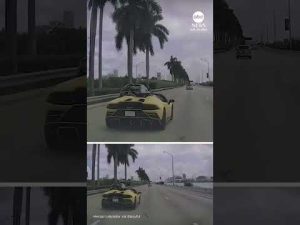 Read more about the article Lamborghini driver loses control on Miami causeway