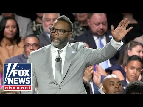 You are currently viewing Far-left mayor ANGERS Chicago residents: ‘It is not safe!’