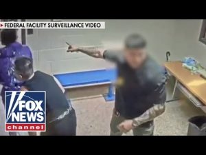 Read more about the article Shocking video shows chaos inside Dallas ICE facility