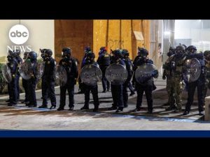 Read more about the article Trump threatens to send federal troops to Portland, Oregon