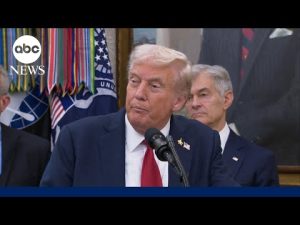 Read more about the article Trump announces deal with Pfizer to lower drug costs