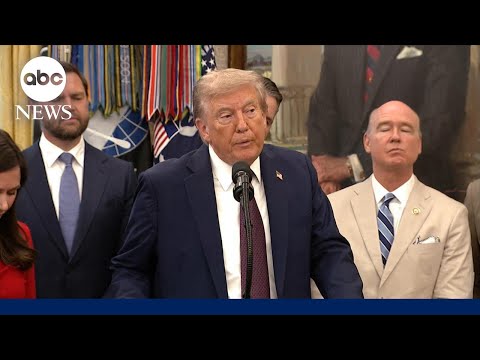 You are currently viewing US military strikes alleged drug boat, Trump says, ’11 terrorists killed’